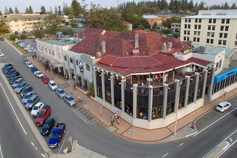 Ocean Beach Hotel - Accommodation Perth 3