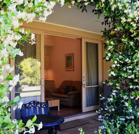 Grapevines Boutique Accommodation - Accommodation Perth 7