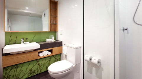 Holiday Inn Perth City Centre, An IHG Hotel - Accommodation Perth 3