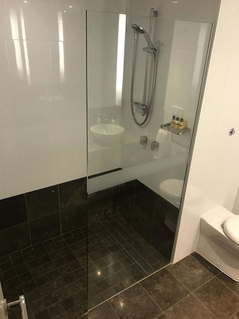 Residence On Langley Park - Perth Resorts 5