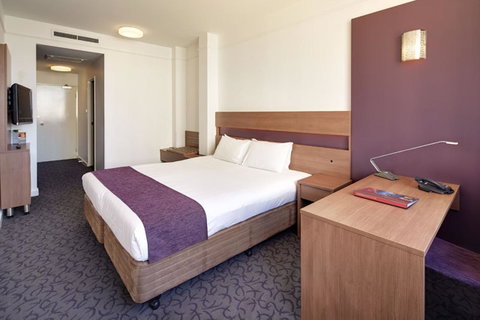 Quality Hotel Ambassador Perth - Accommodation Perth 4