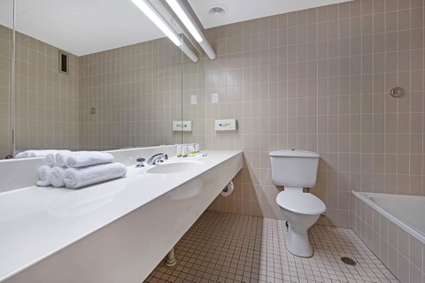 Quality Hotel Ambassador Perth - Accommodation Perth 28