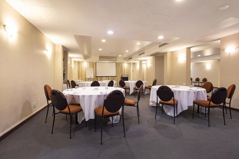 Quality Hotel Ambassador Perth - Accommodation Perth 32