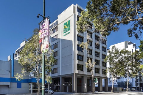 Quality Hotel Ambassador Perth - Accommodation Perth 0