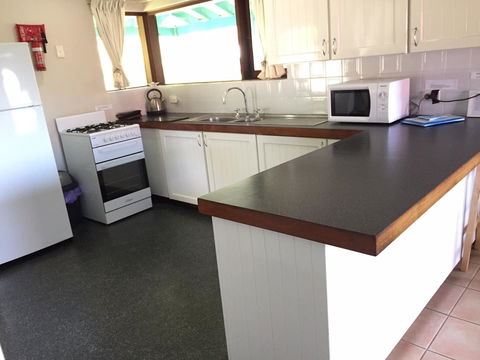 Beachside Prevelly Villas - Perth Resorts 21