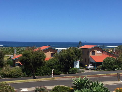 Beachside Prevelly Villas - Perth Resorts 0