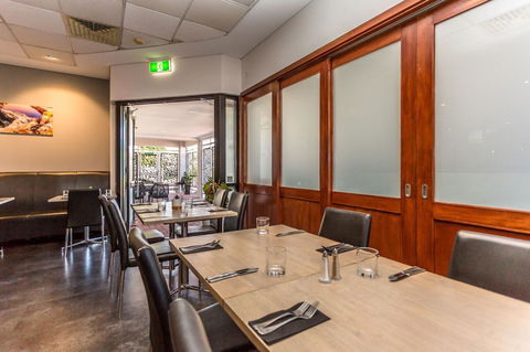 Country Comfort Perth - Perth Resorts 15