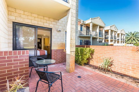 Country Comfort Perth - Perth Resorts 29