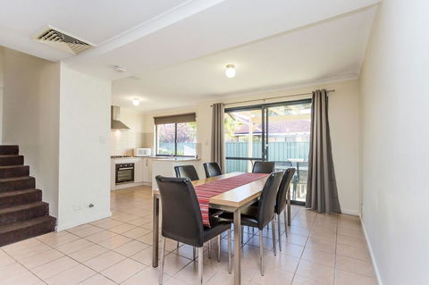 Country Comfort Perth - Perth Resorts 20