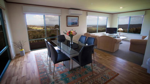 Karri Mia Chalets And Studios - Perth Resorts 27