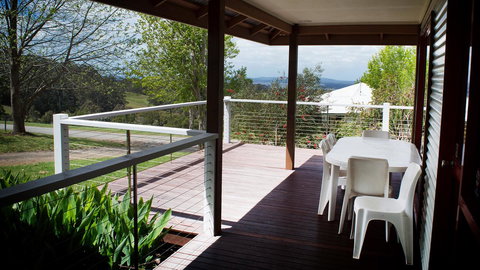 Karri Mia Chalets And Studios - Perth Resorts 12