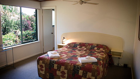 Karri Mia Chalets And Studios - Perth Resorts 30