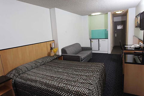 Comfort Inn & Suites Goodearth Perth - Accommodation Perth 21