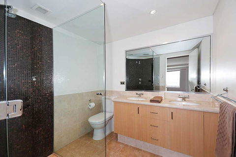 Ocean View-breath Taking Views, Amazing Facilities - Accommodation Perth 18