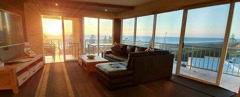 Ocean View-breath Taking Views, Amazing Facilities - Accommodation Perth 2