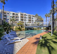 Ocean View Great FacilitiesViews - Accommodation Perth