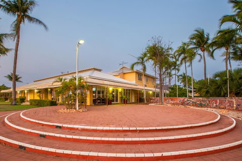 The Continental Hotel - Accommodation Perth 8