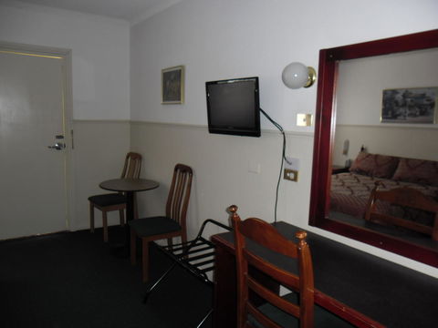 Ben Chifley Motor Inn - Accommodation Perth 41