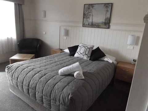 Ben Chifley Motor Inn - Accommodation Perth 2
