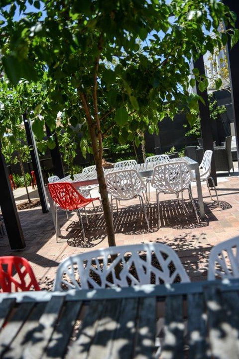 Crossroads Hotel - Accommodation Perth 24