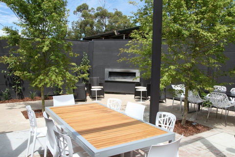 Crossroads Hotel - Accommodation Perth 23