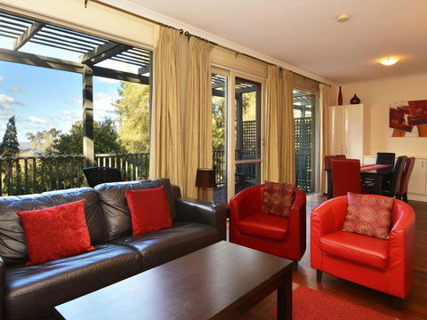 Villa Executive 2br Cypress DS Located Within Cypress Lakes Resort - Accommodation Perth 0