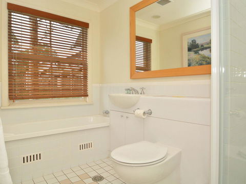 Villa Executive 2br Cypress DS Located Within Cypress Lakes Resort - Accommodation Perth 12