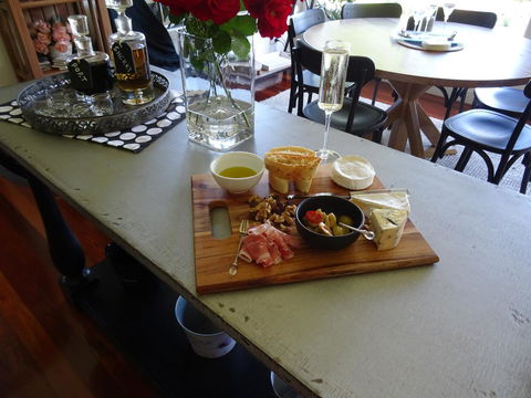 Romanz In The Valley (Luxury B&B) - Perth Resorts 43