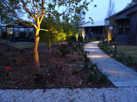 Romanz In The Valley (Luxury B&B) - Perth Resorts 24