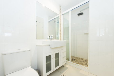 Byron Central Apartments - Accommodation Perth 1