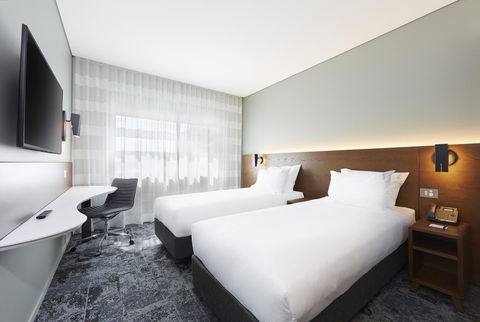 Holiday Inn Express Sydney Airport, An IHG Hotel - Perth Resorts 5