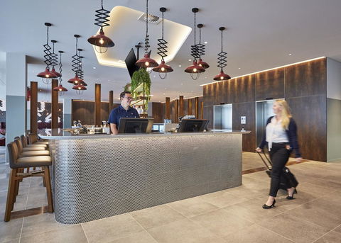 Holiday Inn Express Sydney Airport, An IHG Hotel - Perth Resorts 2