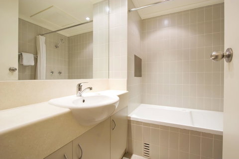 Lantern 1 Bedroom Balcony With Panoramic View - Accommodation Perth 26