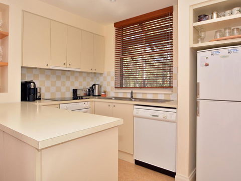 Villa 2br Prosecco Villa Located Within Cypress Lakes Resort - Accommodation Perth 8