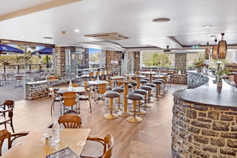 Banjo Paterson Inn - Accommodation Perth 8