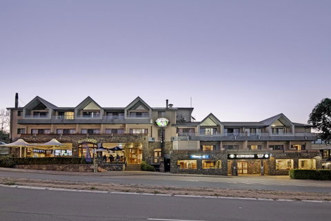 Banjo Paterson Inn - Accommodation Perth 6
