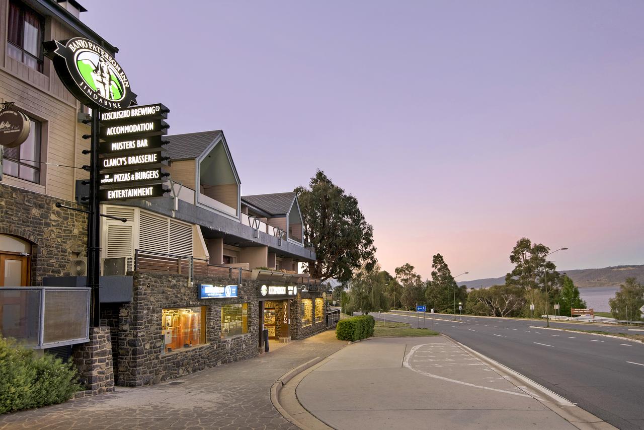 Jindabyne NSW Perth Resorts