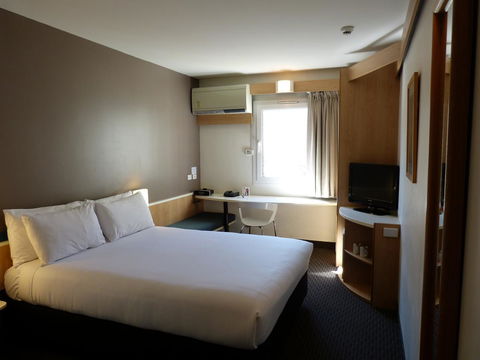 Ibis Thornleigh - Accommodation Perth 3