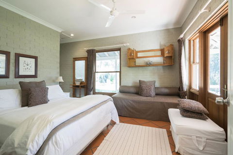 Thistle Hill Guesthouse - Walk To Many Wineries And Restaurants - Accommodation Perth 35