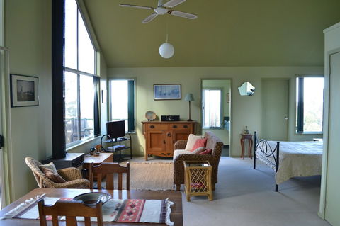 Bundle Hill Cottages - Accommodation Perth 44