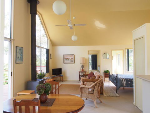 Bundle Hill Cottages - Accommodation Perth 6