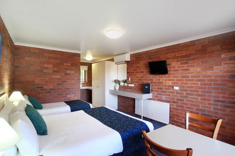 Pelican Motor Inn - Accommodation Perth 43