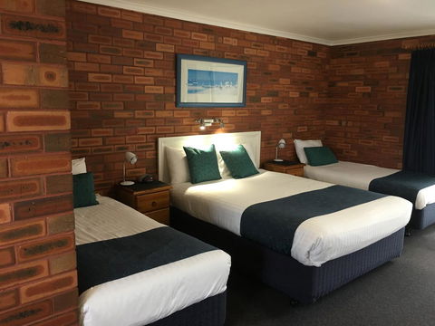 Pelican Motor Inn - Accommodation Perth 14