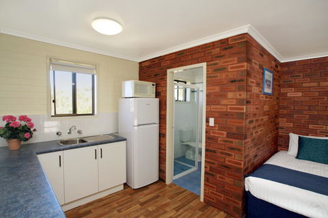 Pelican Motor Inn - Accommodation Perth 36