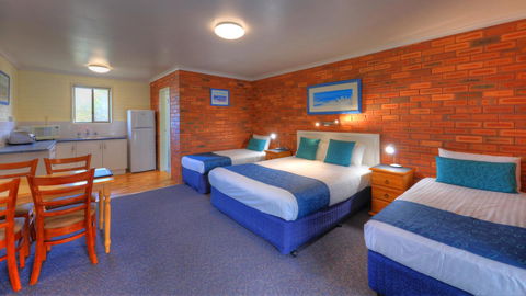Pelican Motor Inn - Accommodation Perth 4