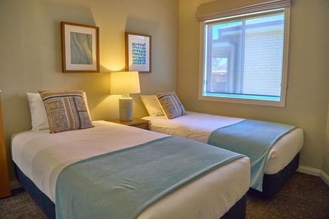 Hunter Oasis - Perth Resorts 22
