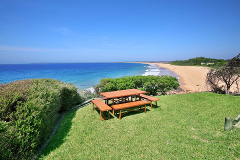 Neptune I Absolute Beachfront I Stunning Views - Accommodation Perth 32