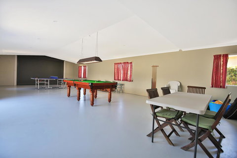 Neptune I Absolute Beachfront I Stunning Views - Accommodation Perth 22