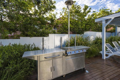 Oaks Nelson Bay Lure Suites - Accommodation Perth 7