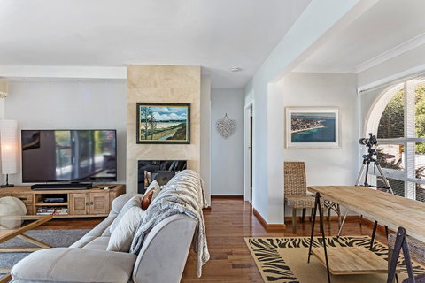 Phuza Maningi 17 Myan Close - Accommodation Perth 5